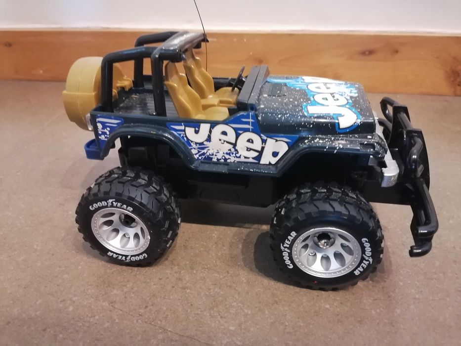 Carro telecomandado Nikko jeep
