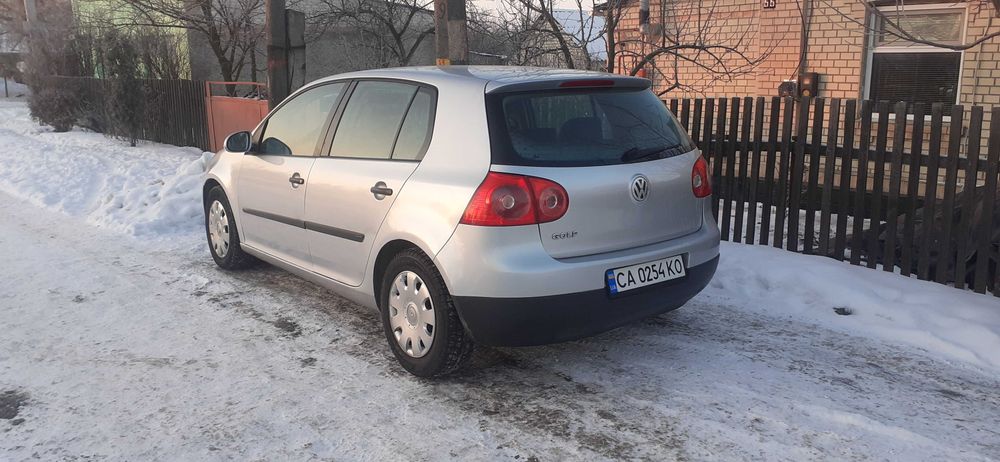 Продам Volkswagen Golf 5  mpi газ-бензин