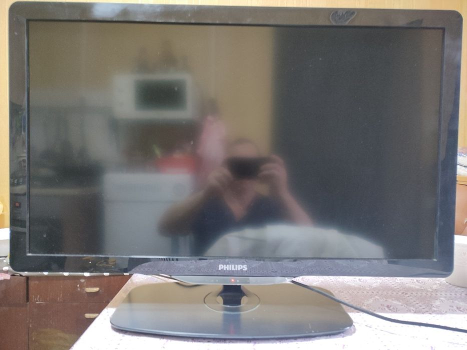 Телевизор Philips 32 диагональ
