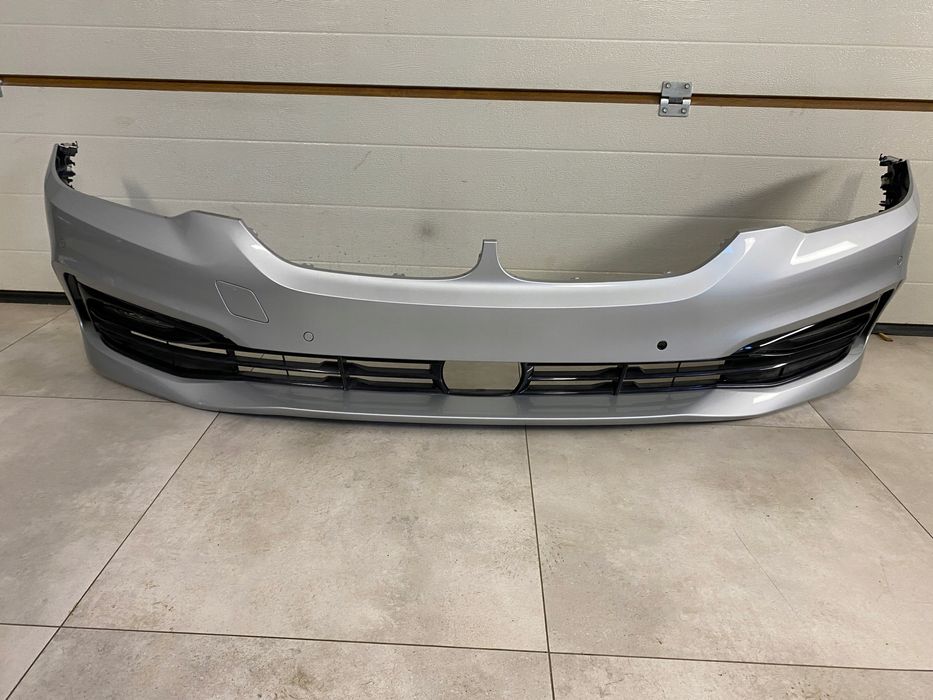 bmw 5 g30 g31 zderzak przód 6xpdc halogeny usa