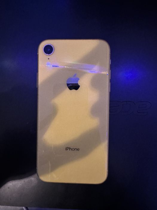 Айфон xr 64гб 82акум