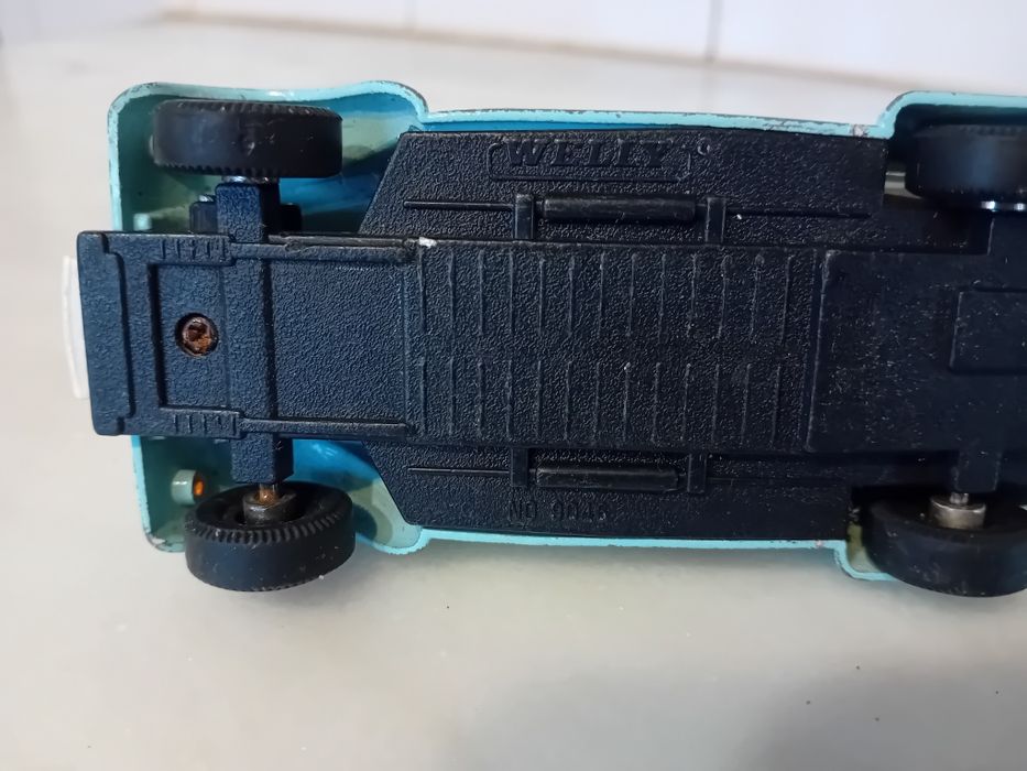 Miniatura Citroën 2 Cavalos Antiga Escala 1:32