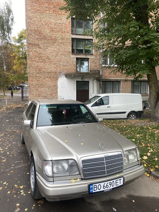 Mercedes W124