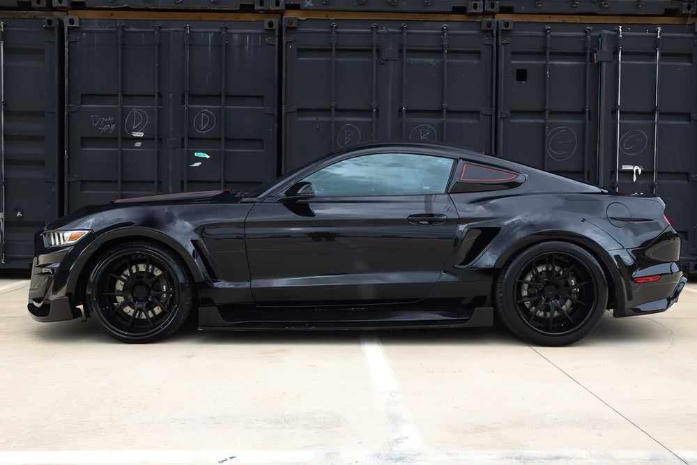 Ford Mustang Shelby GT350      2016