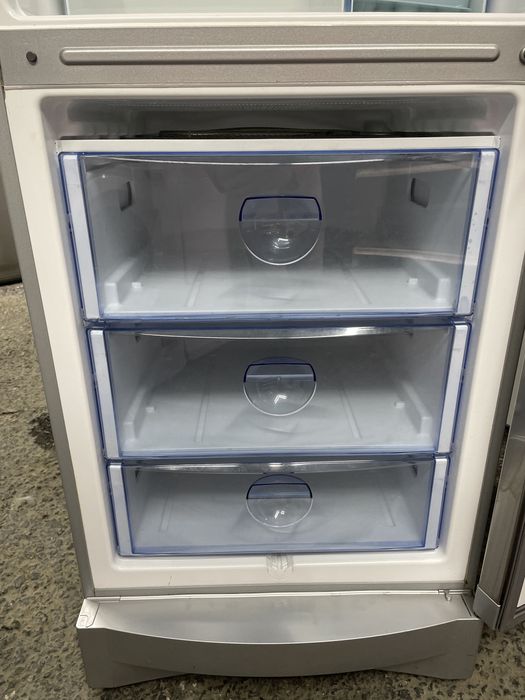 Холодильник 205см два компресори