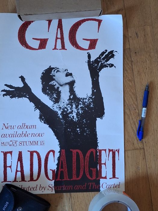 Fadgadget gag cartaz promocional musica