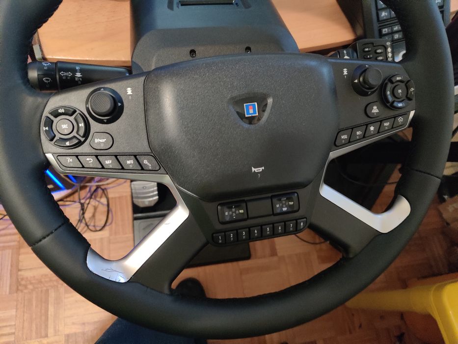 Volante hori truck Control system