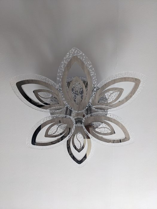 Люстра світлодіодна флористика