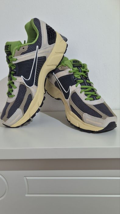 Кросівки Nike Zoom Vomero 5,  HF1553 102, US10 EUR44 28CM