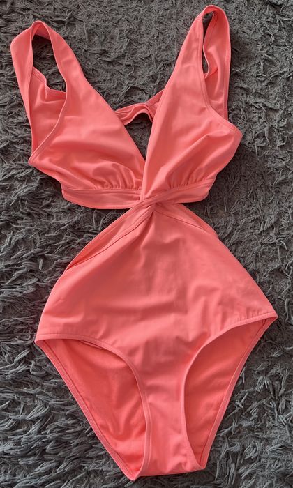Продам купальник asos