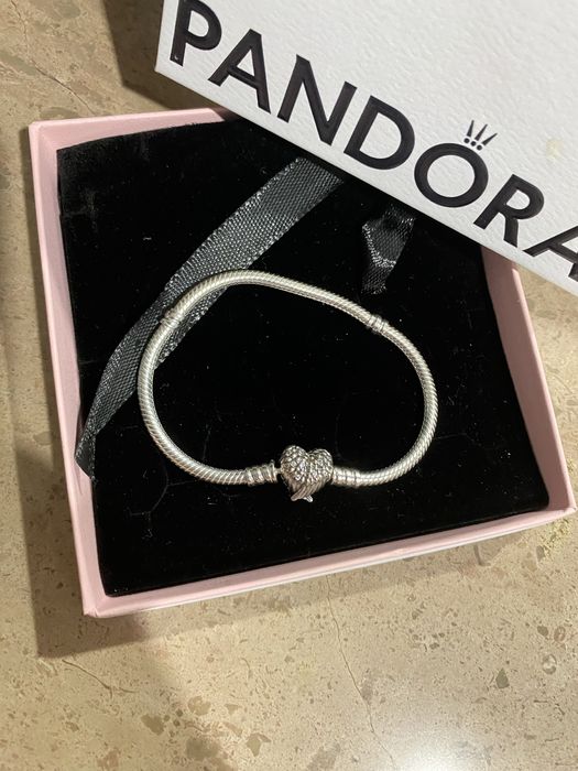 Pulseira Pandora original em prata - nova, com caixa.
