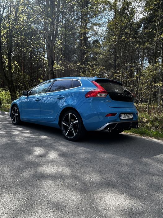 Volvo v40 R-design d4 bogata wersja
