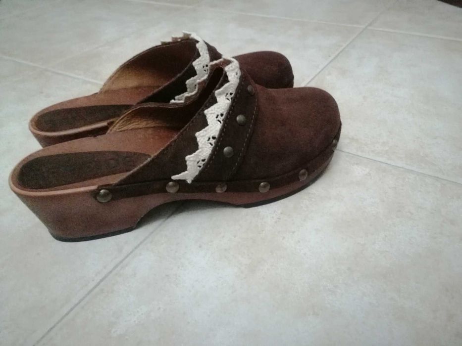 Socas em pele tam 37