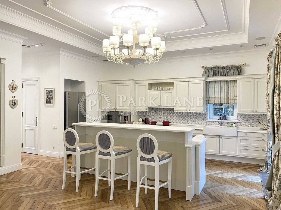 Конча-Заспа. Дамба. Дом с выходом на Днепр. 50 соток земли.