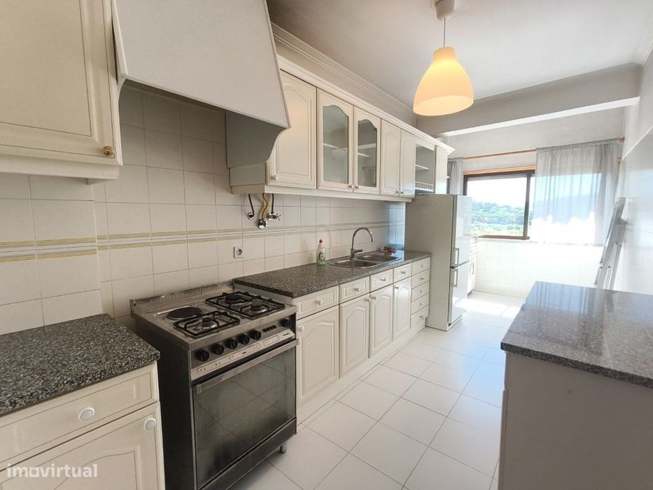 Apartamento T3 no Infantado (Loures) com Arrecadação