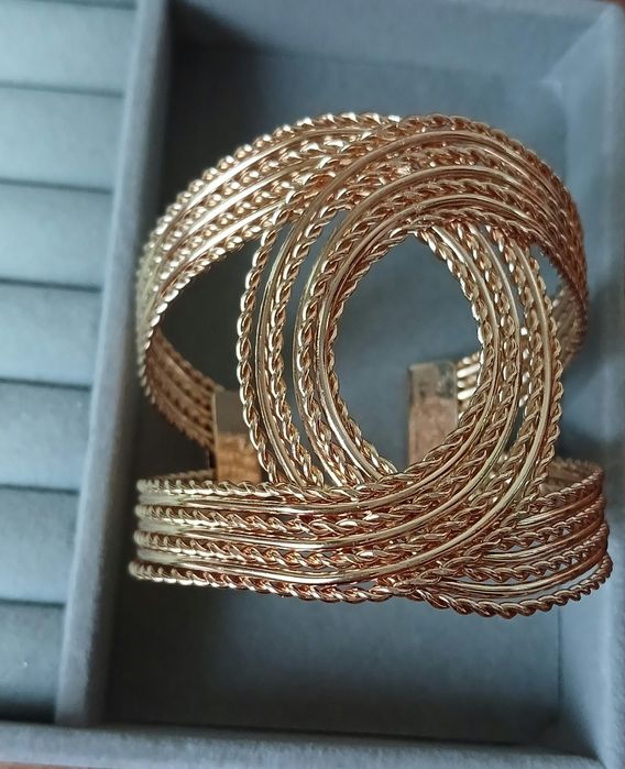 Каркасный браслет