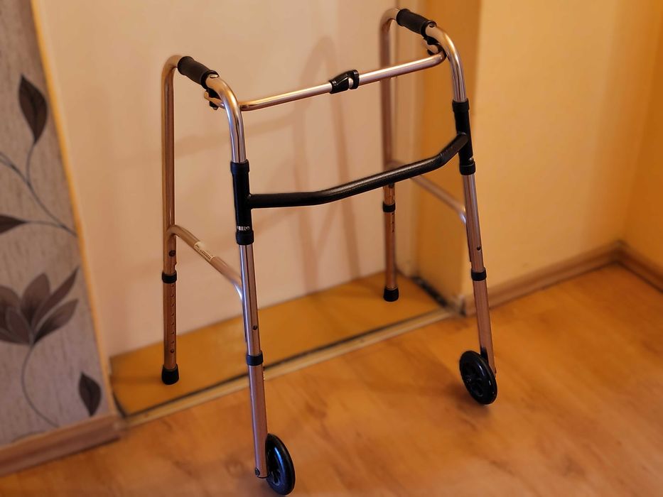 Chodzik Timago JMC-C 3016W5, regulowany, duże koła.