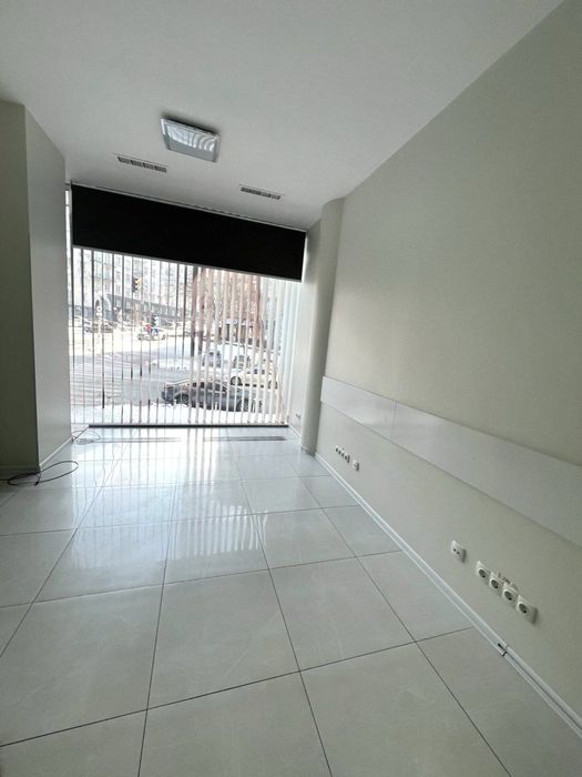 Без комісії! Центр. Оренда приміщення. Фасад. Неж/ф.