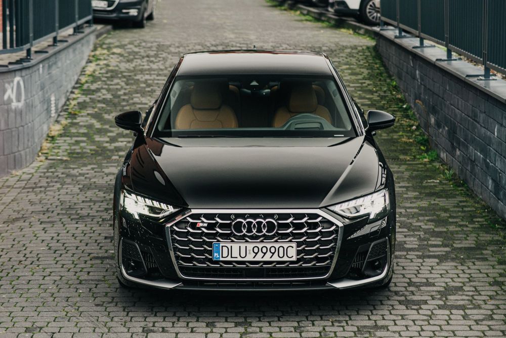 Audi S8