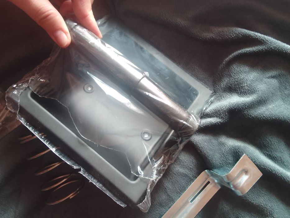 Поличка у ванну кімнату.