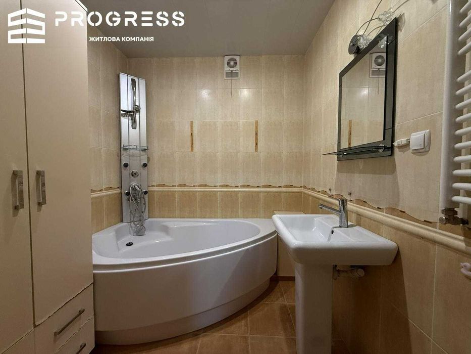 Apartment in Ivano-Frankivsk - More