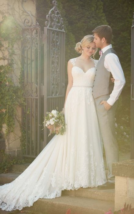 Essence of Australia stella York nr 1999 suknia ślubna