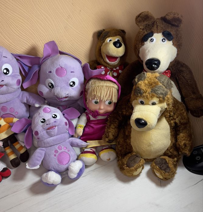 Іграшки з мультфільму - Лунтік, Маша і медвідь