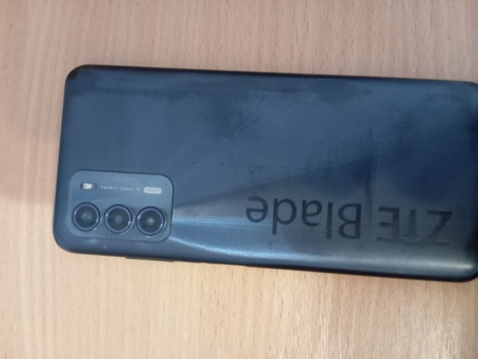 Продам телефон ZTE