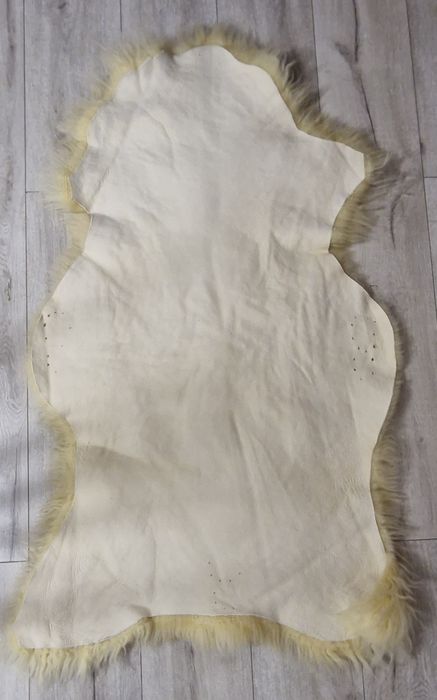 Skóra owcza, dywanik