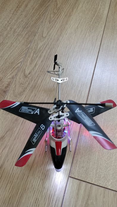 Conjunto de helicópteros RC