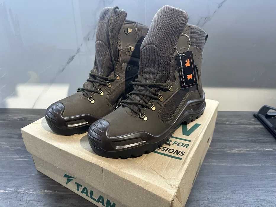 Черевики трекінгові або берці 44/45 потребую