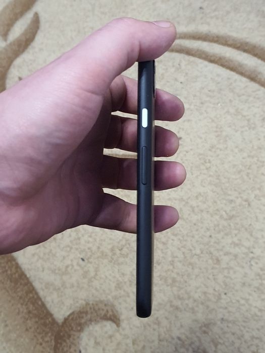 Google pixel 4a 128gb.