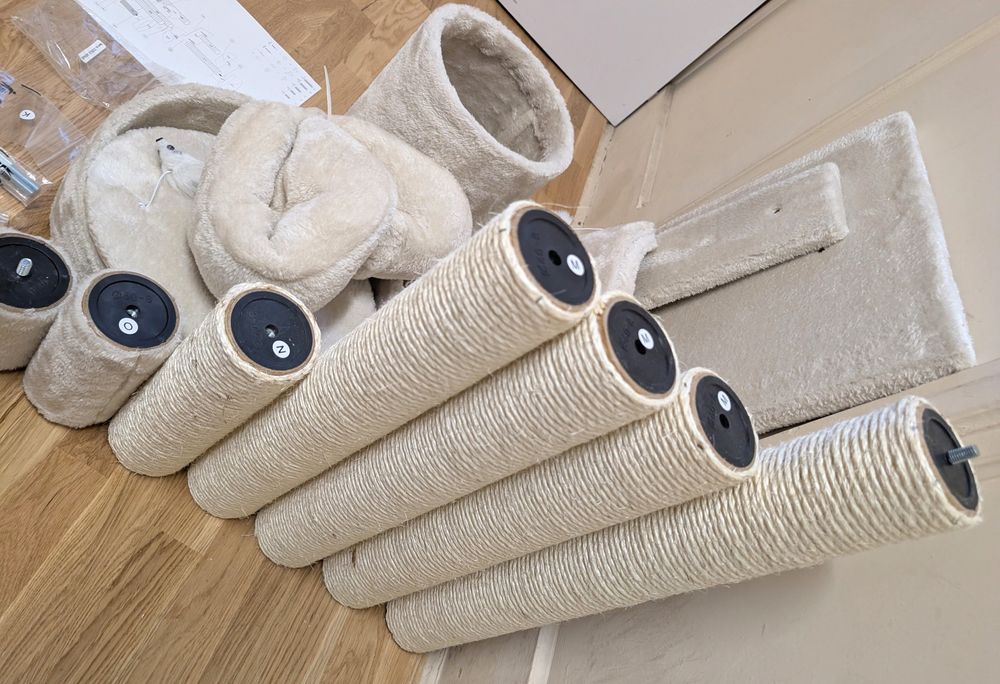 Penelope Drapak dla Kota Beżowy 55x40x116cm Średniej Wielkości