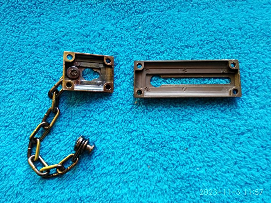 Дверной глазок с большим обзором и цепочка в комплекте