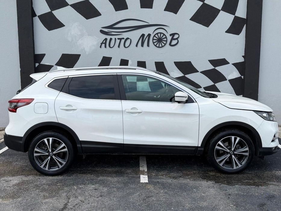 Nissan Qashqai 1.3 DIG-T N-Connecta DCT