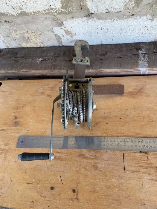 Продам лебідку ручну