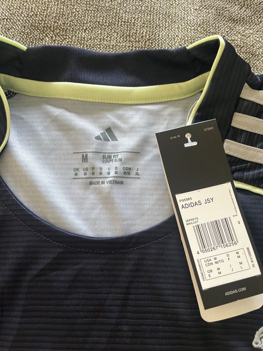 Camisola Real Madrid nova