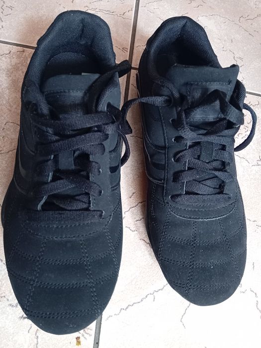 Buty sportowe dziewczęce 39
