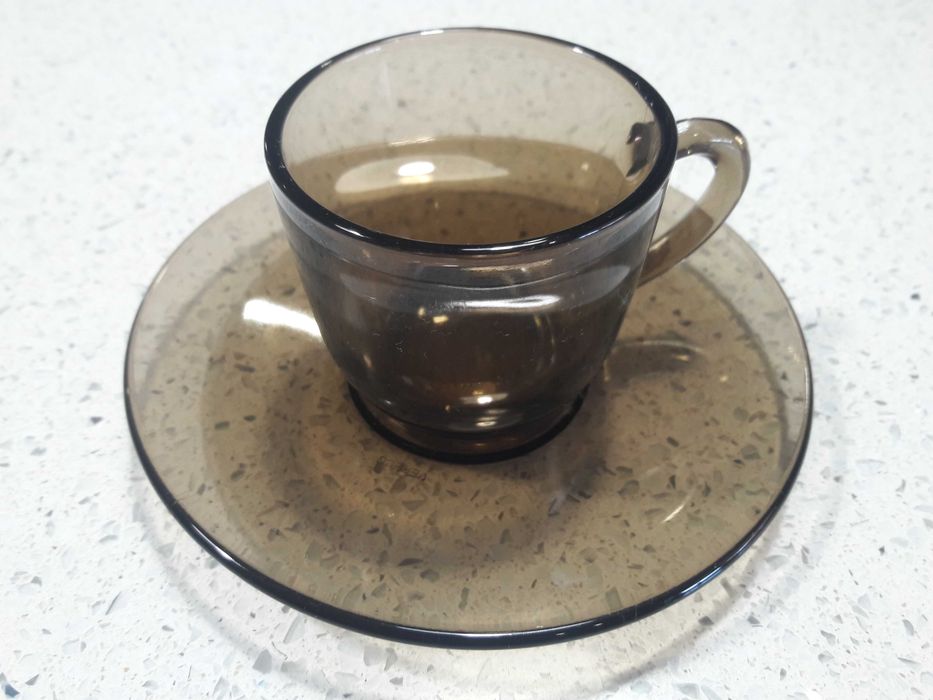 Conjunto tabuleiro e chavena café64286132322946123