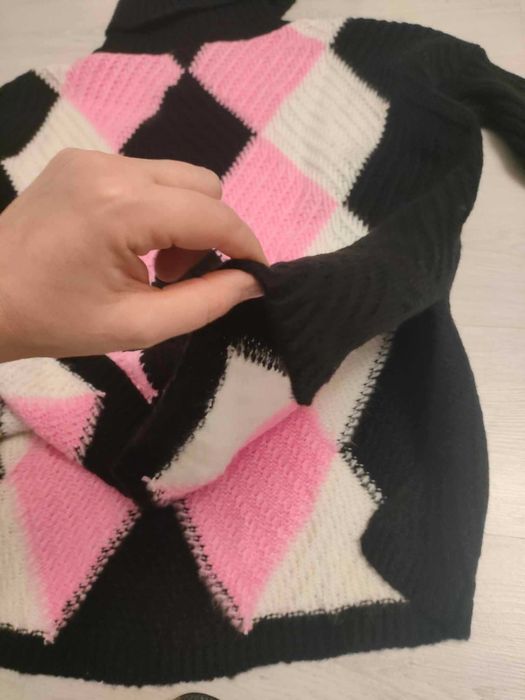 Sweter golf w różowe romby Lidia Kalita