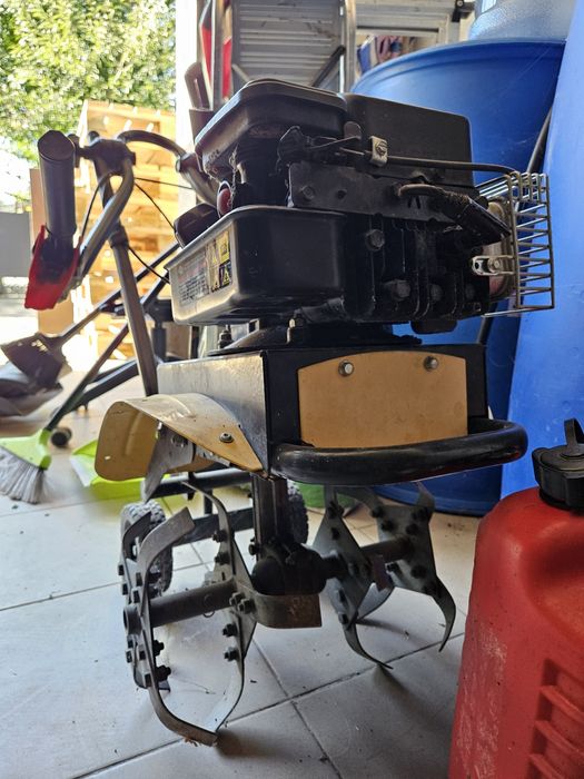 Мотокультиватор бензиновий, на моторі briggs&stratton.