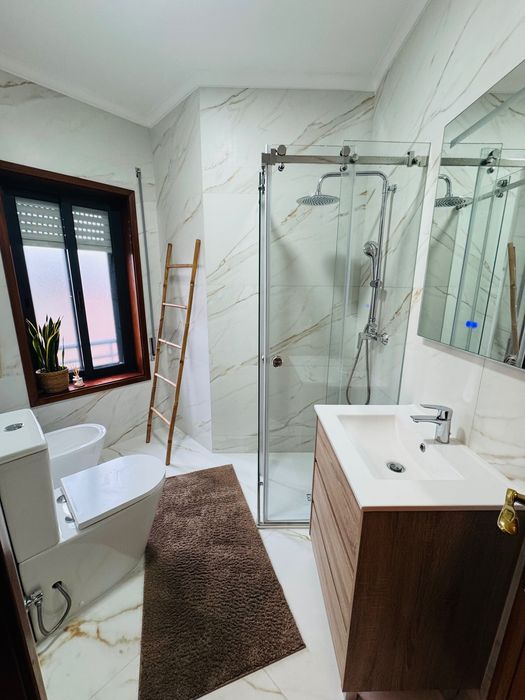 FANTÁSTICO Apartamento T3 (Completamente Remodelado) Paços de Brandão