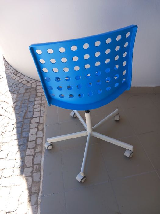 Cadeira azul  Ikea