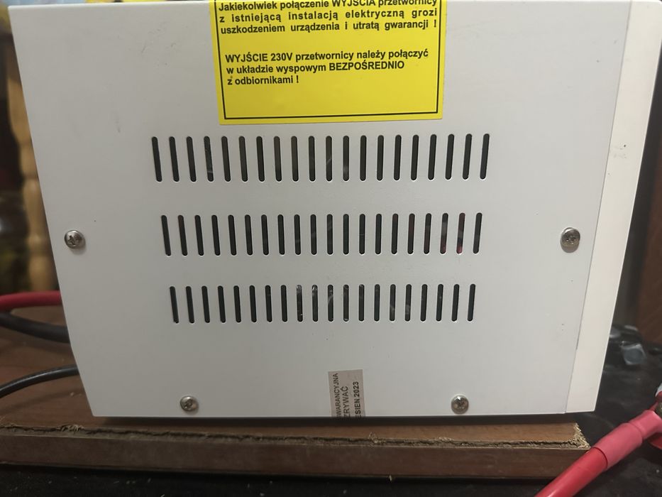 Продам інвертор Вольт Польська , працював мало