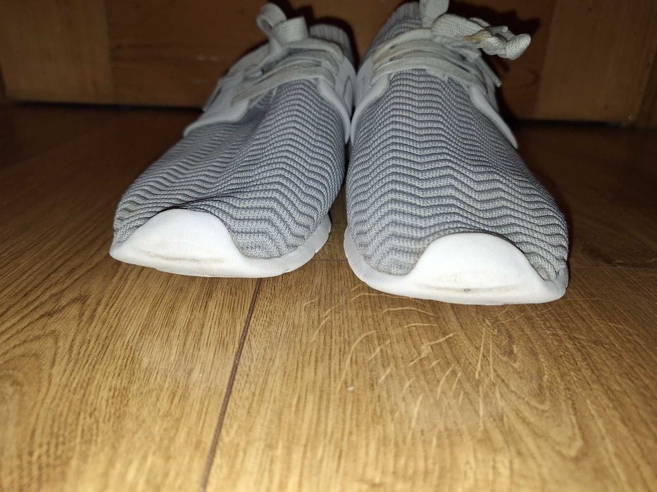 UGG buty sportowe lekkie siatka roz 42