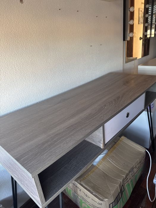 Secretaria castanha  120cm x 48cm x 75cm