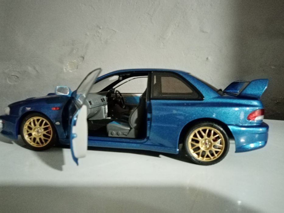 Miniaturas de carros 1.18