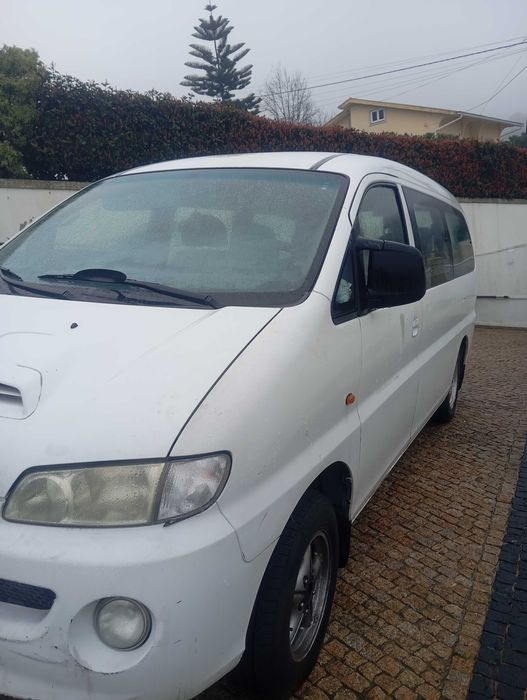 Hyundai H1 2.5 9 lugares
