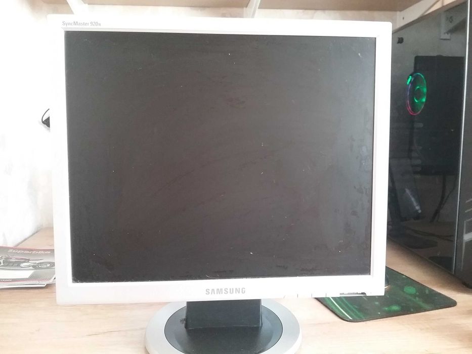 Продам монитор Samsung SyncMaster 920n