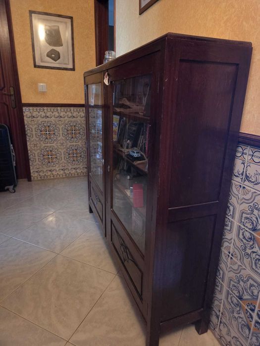 Móvel clássico Vitrine